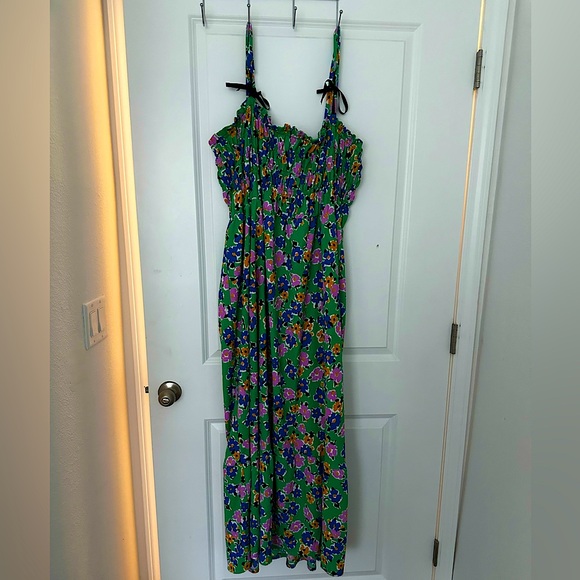 Floral shirred dress - Picture 2 of 3